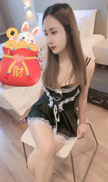 服务系小少妇灵灵