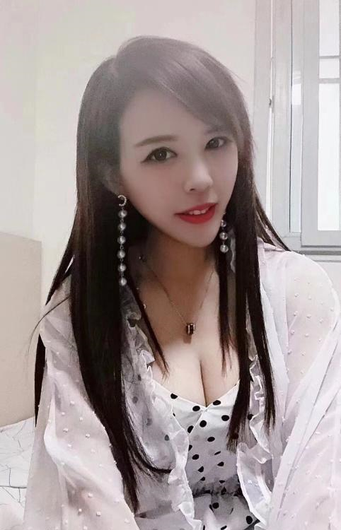 骚晶晶的抓龙筋