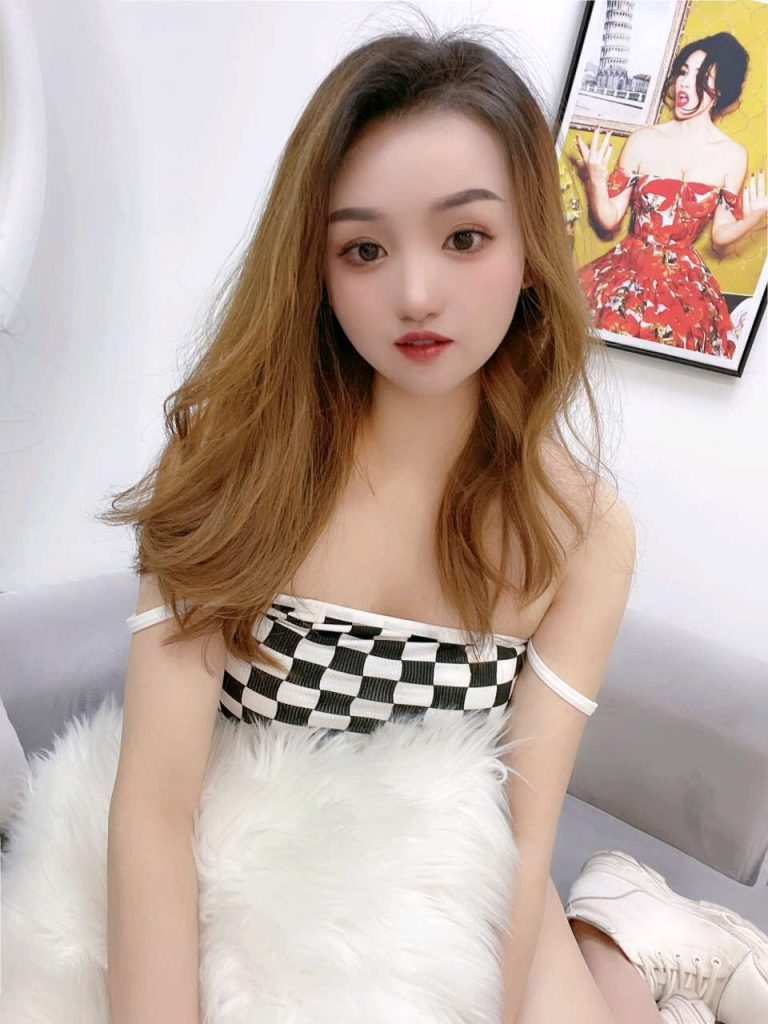 西门清纯妹妹米朵