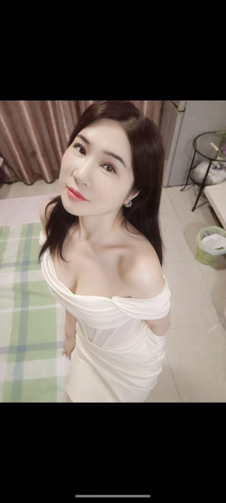 妩媚迷人的少妇