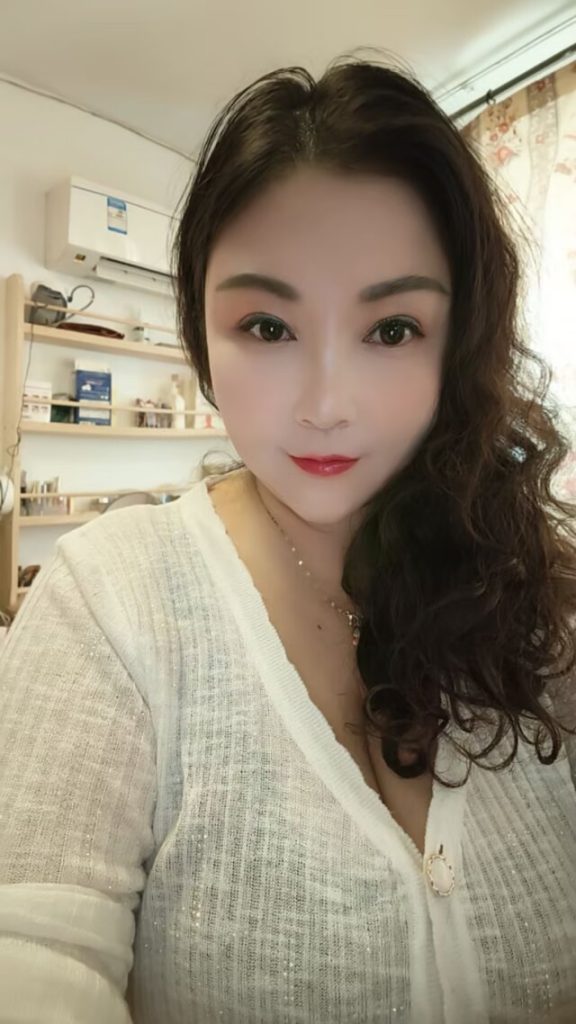 白虎老熟肥臀